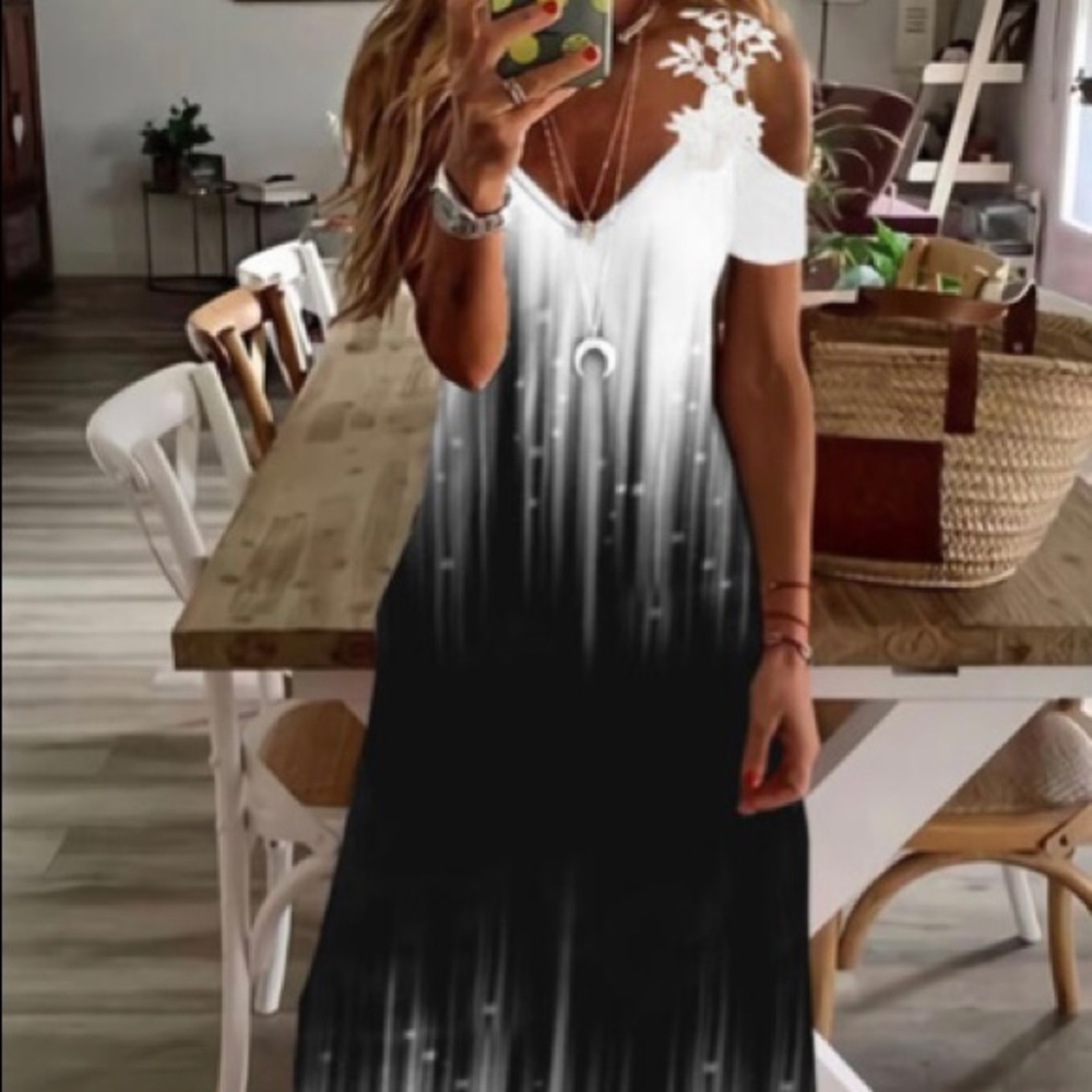 Black and white Laced strapped dress